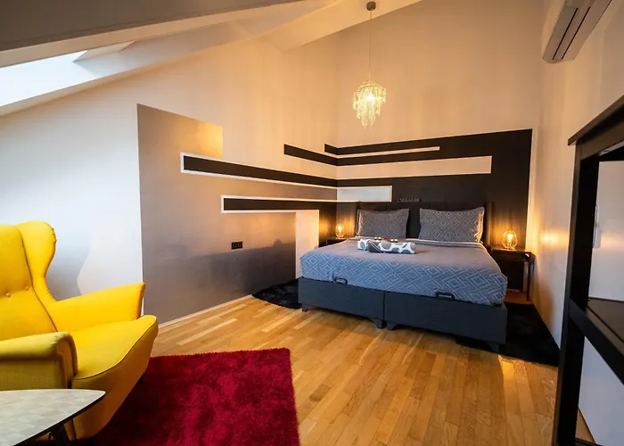 3br With Balcony Near Naschmarkt Center Wien