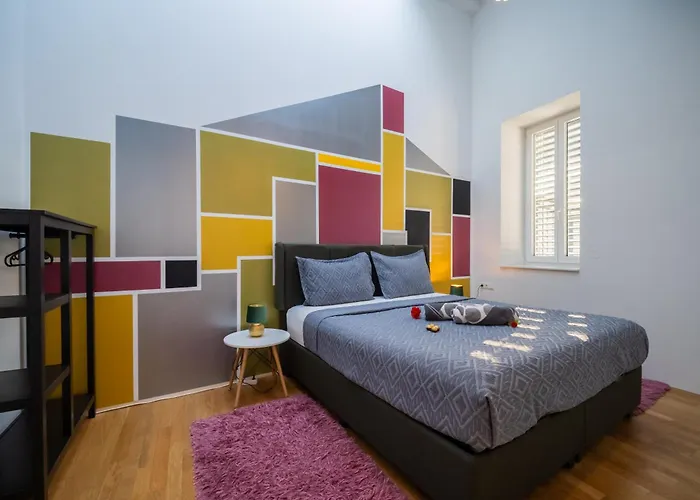3br With Balcony Near Naschmarkt Center Apartment Wien